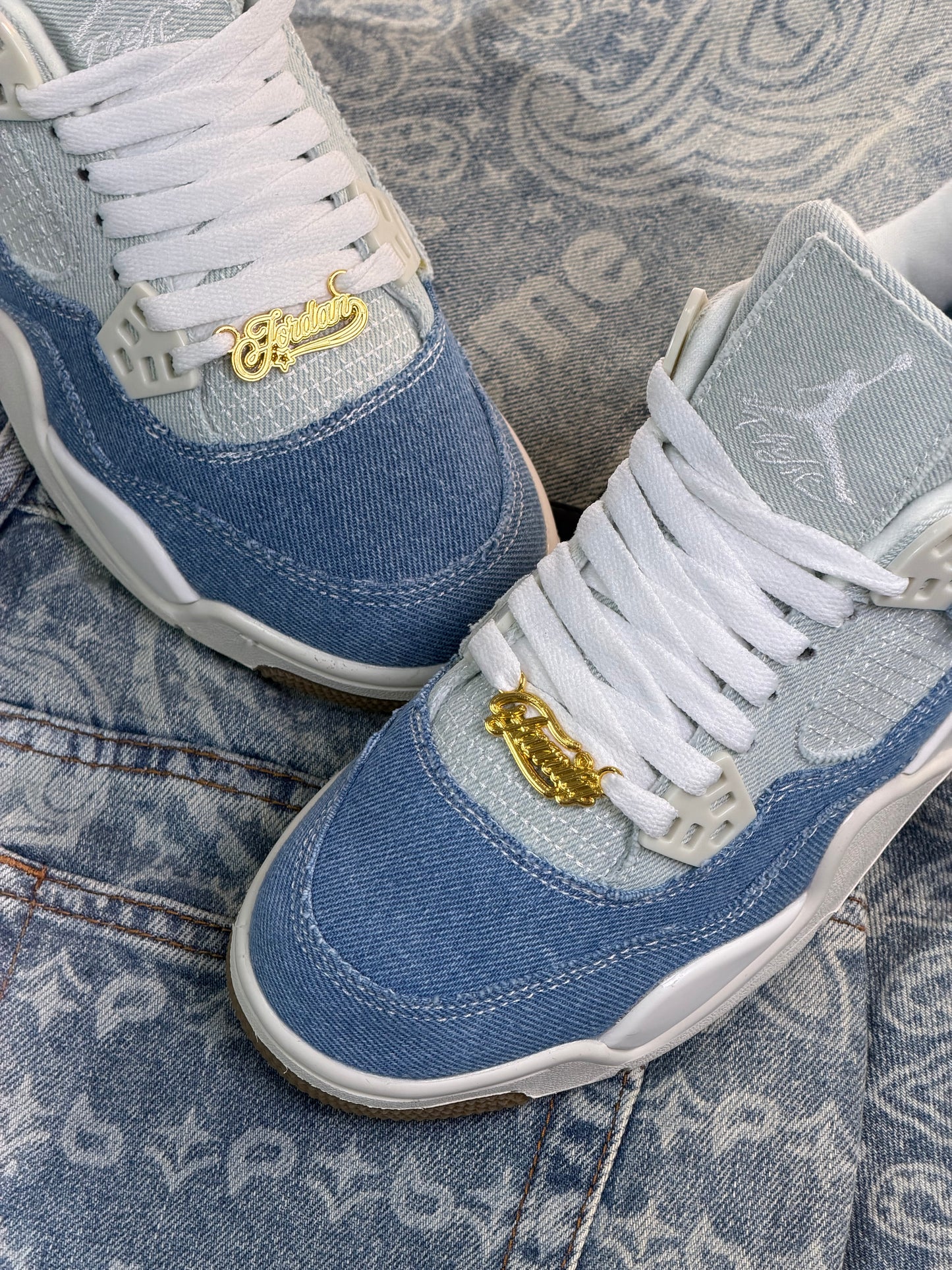 Air Jordan 4 Worn Blue