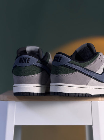 Nike Dunk Low Otomo Grey