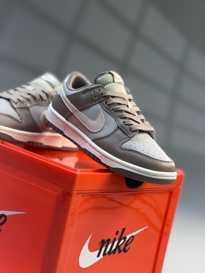 Nike Dunk Low Bone Beige