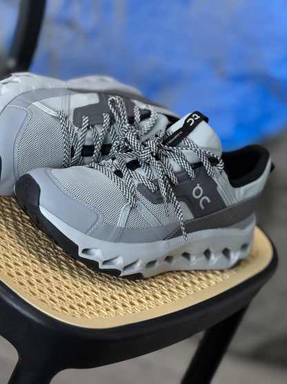On Cloudhorizon W Grey