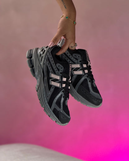 New Balance 1906r Black Pink