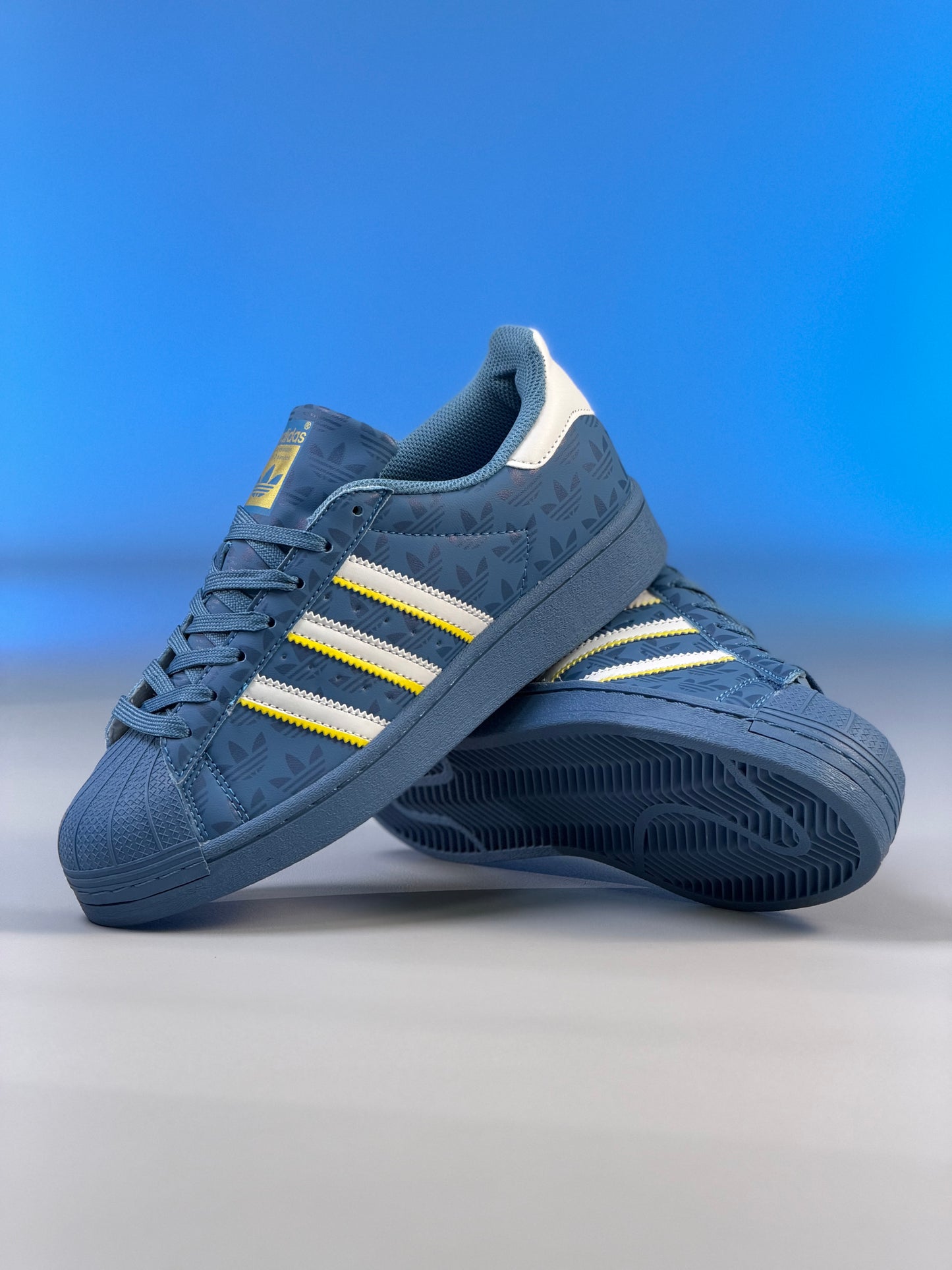 Adidas Superstar holographic