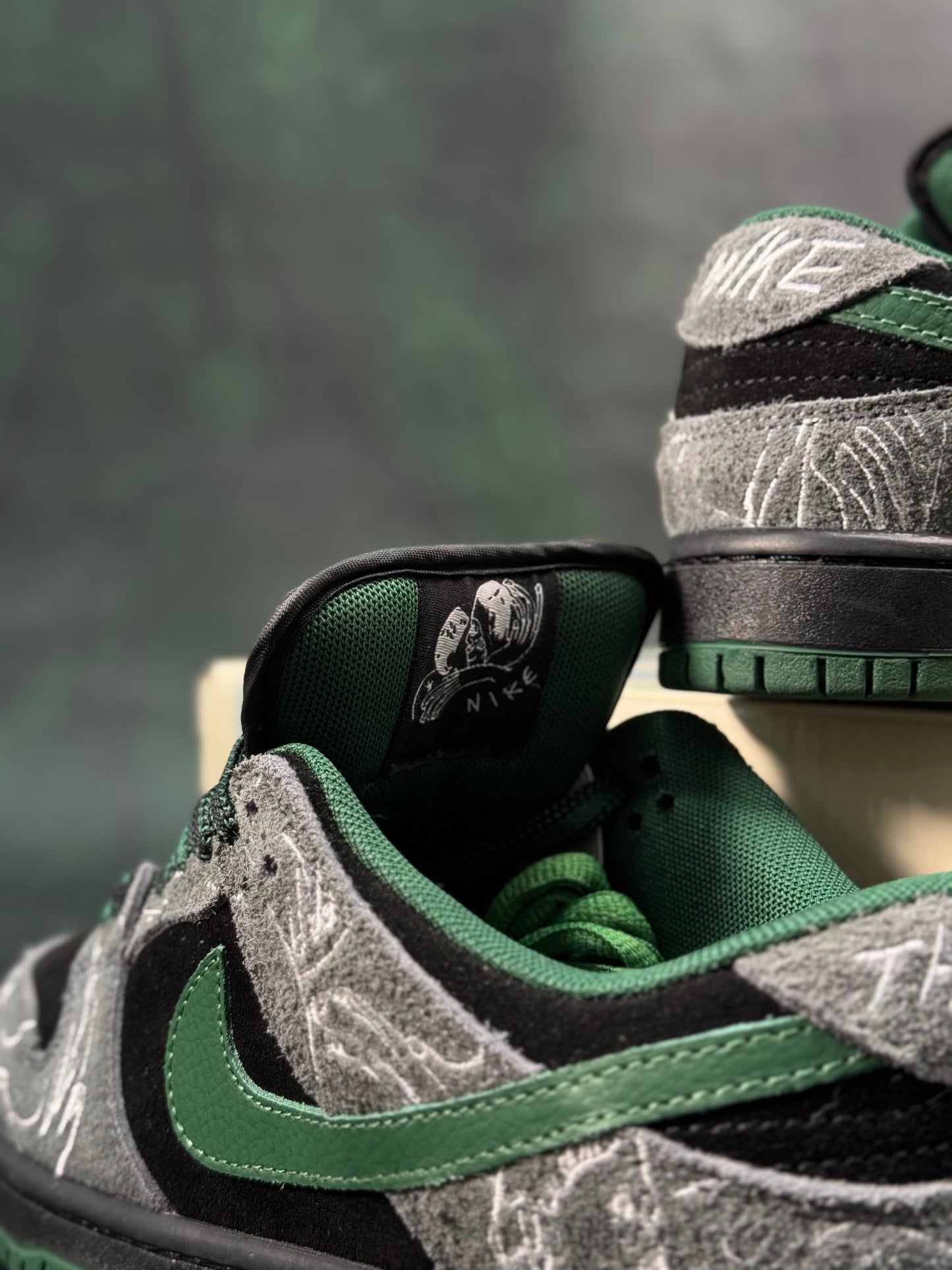 Nike Sb Dunk  Low x There Skateboards
