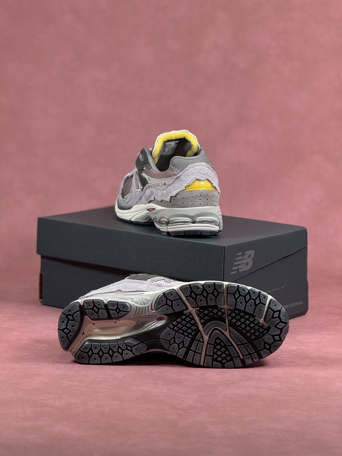 New Balance 2002r Protection Pack Rain