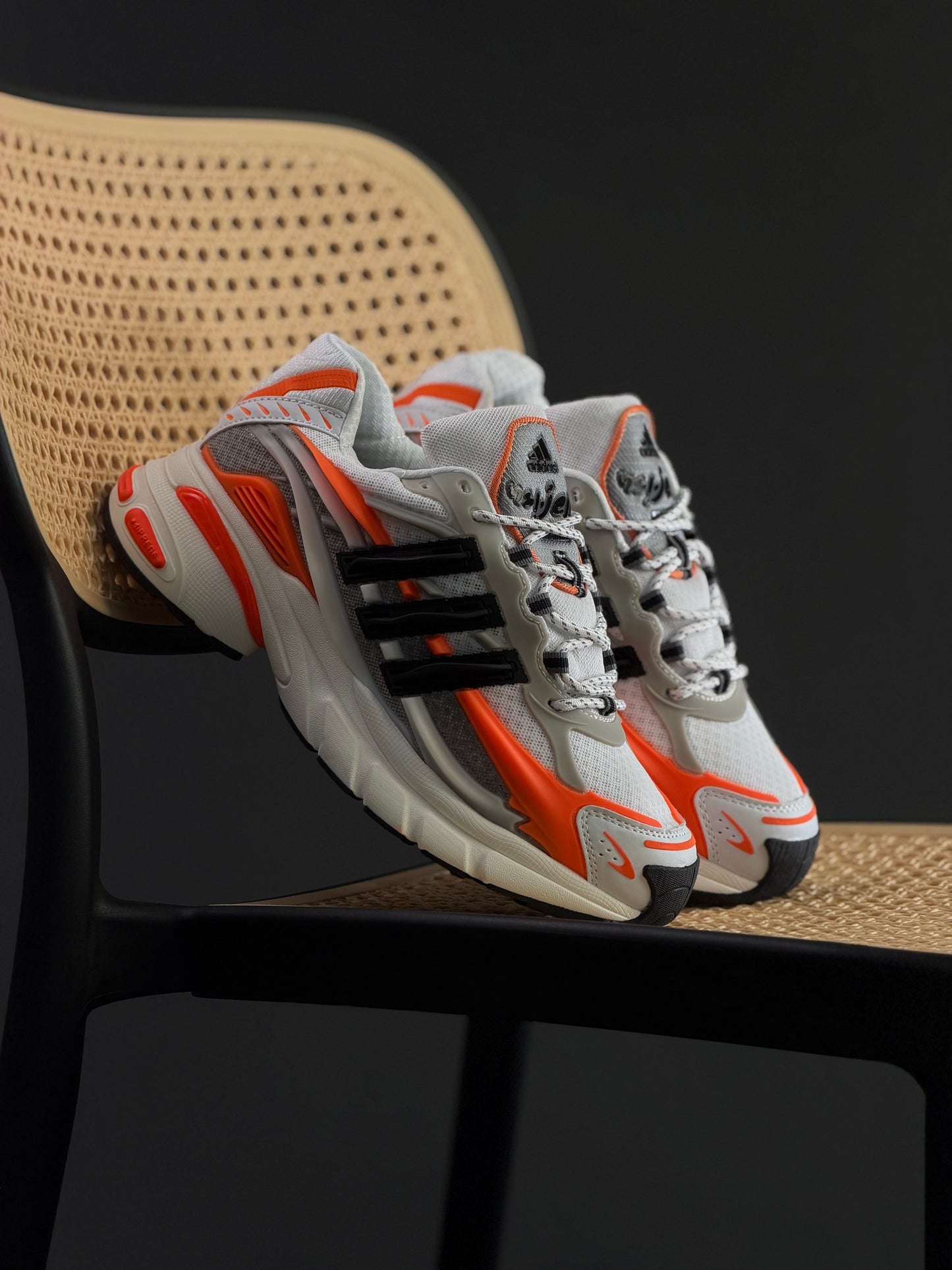 Adistar Jellyfish Pharrell Williams