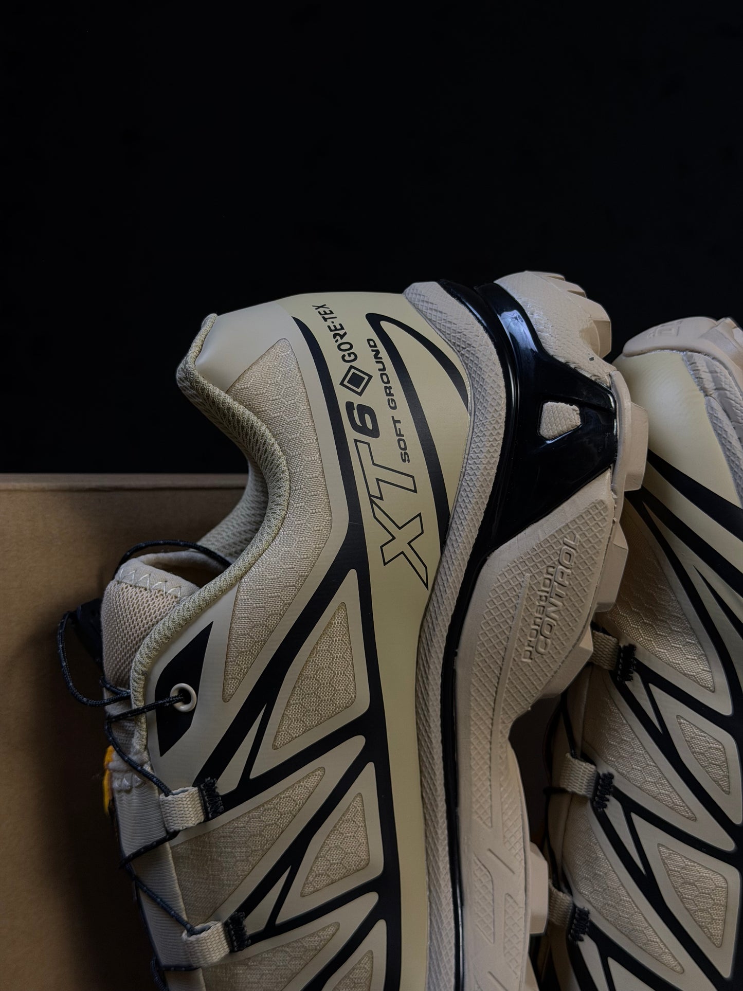 Salomon XT-6 Gore-Tex Safari