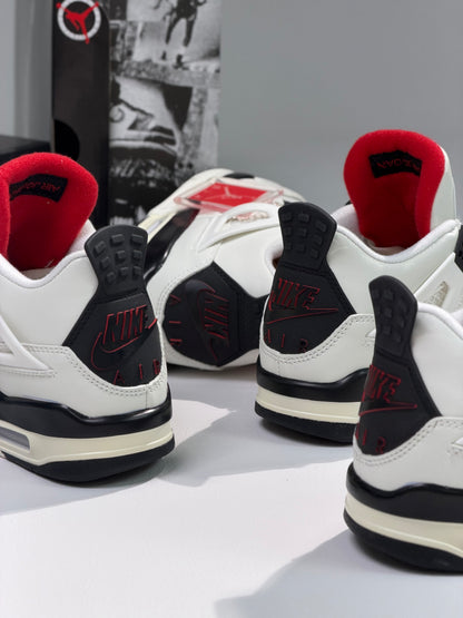 Air Jordan 4 Retro "Flight Club"