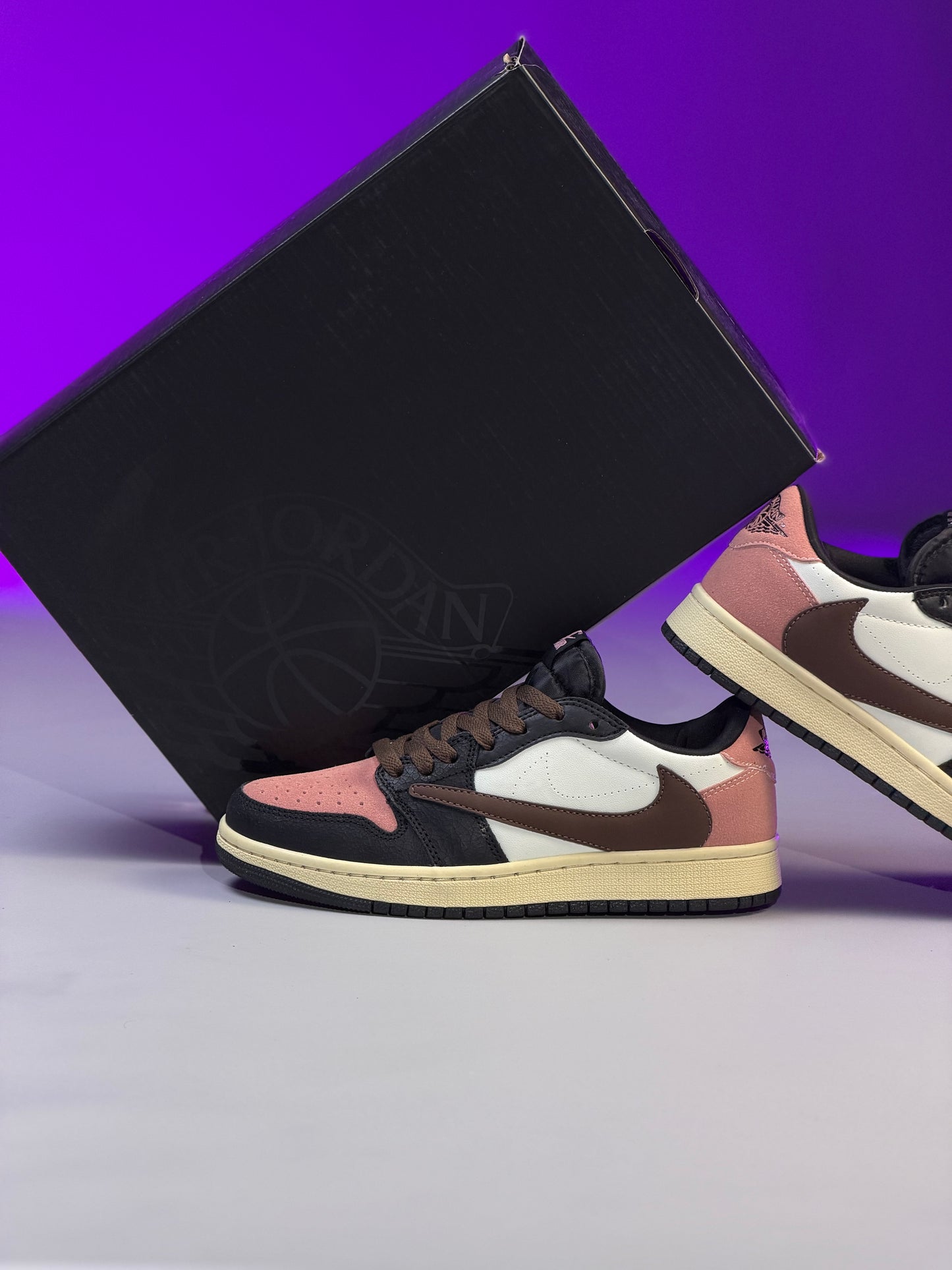 Air Jordan 1 Low Travis Custom