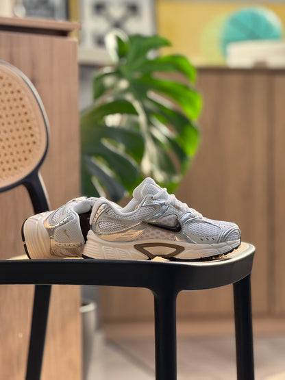 Nike V5 Rnr Metallic Coffee