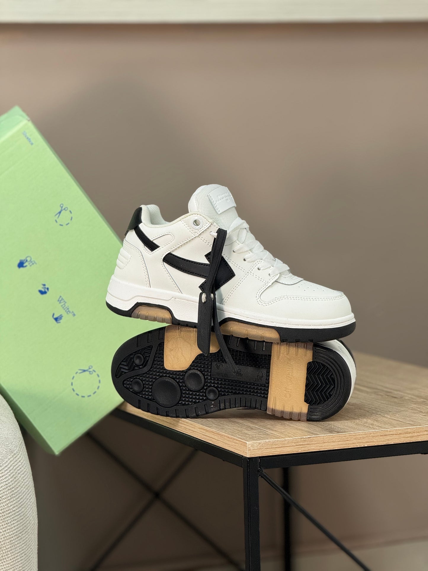 Off white Out Off Oficce White