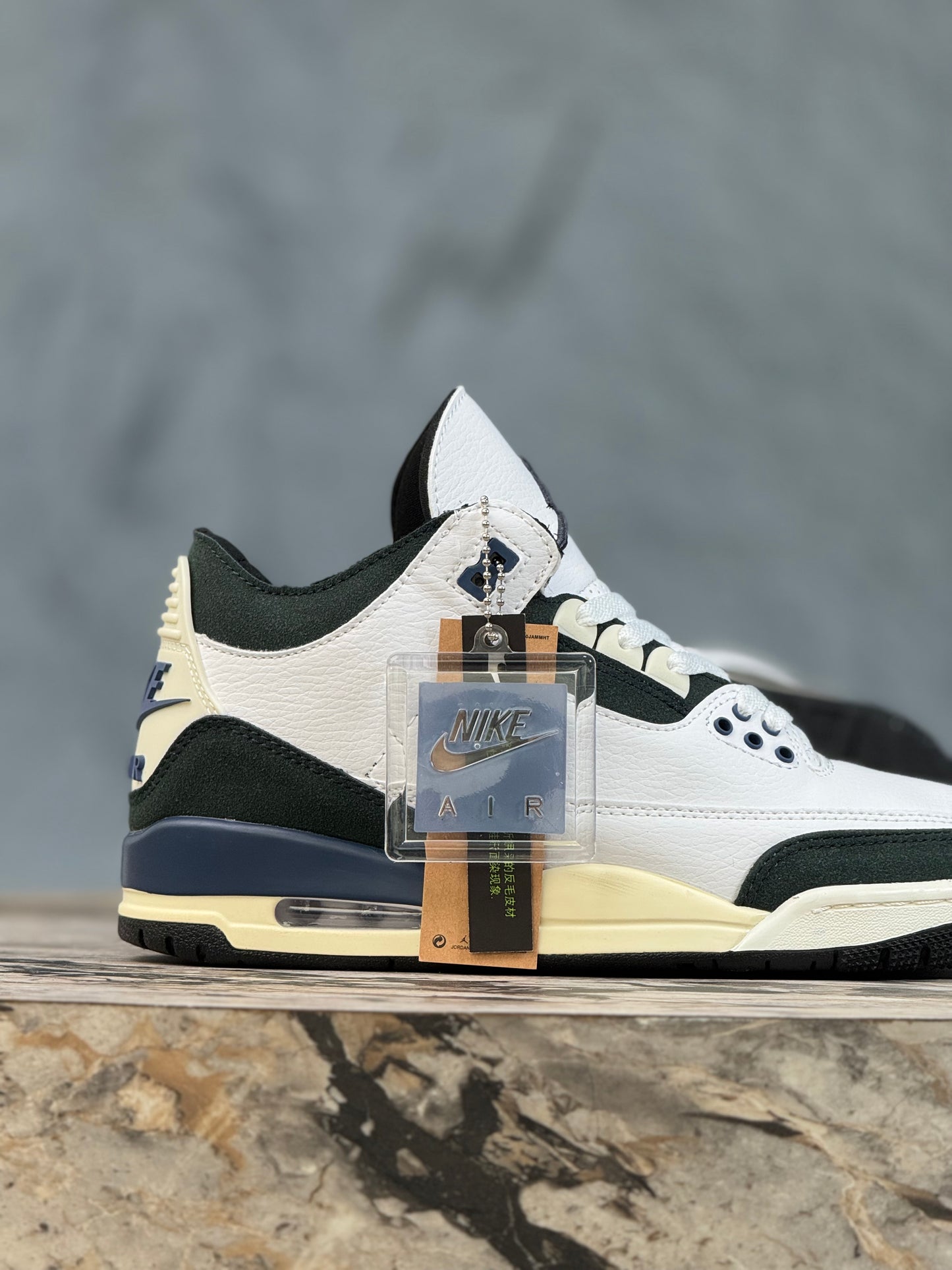 Air Jordan 3 x A MA MANIERE