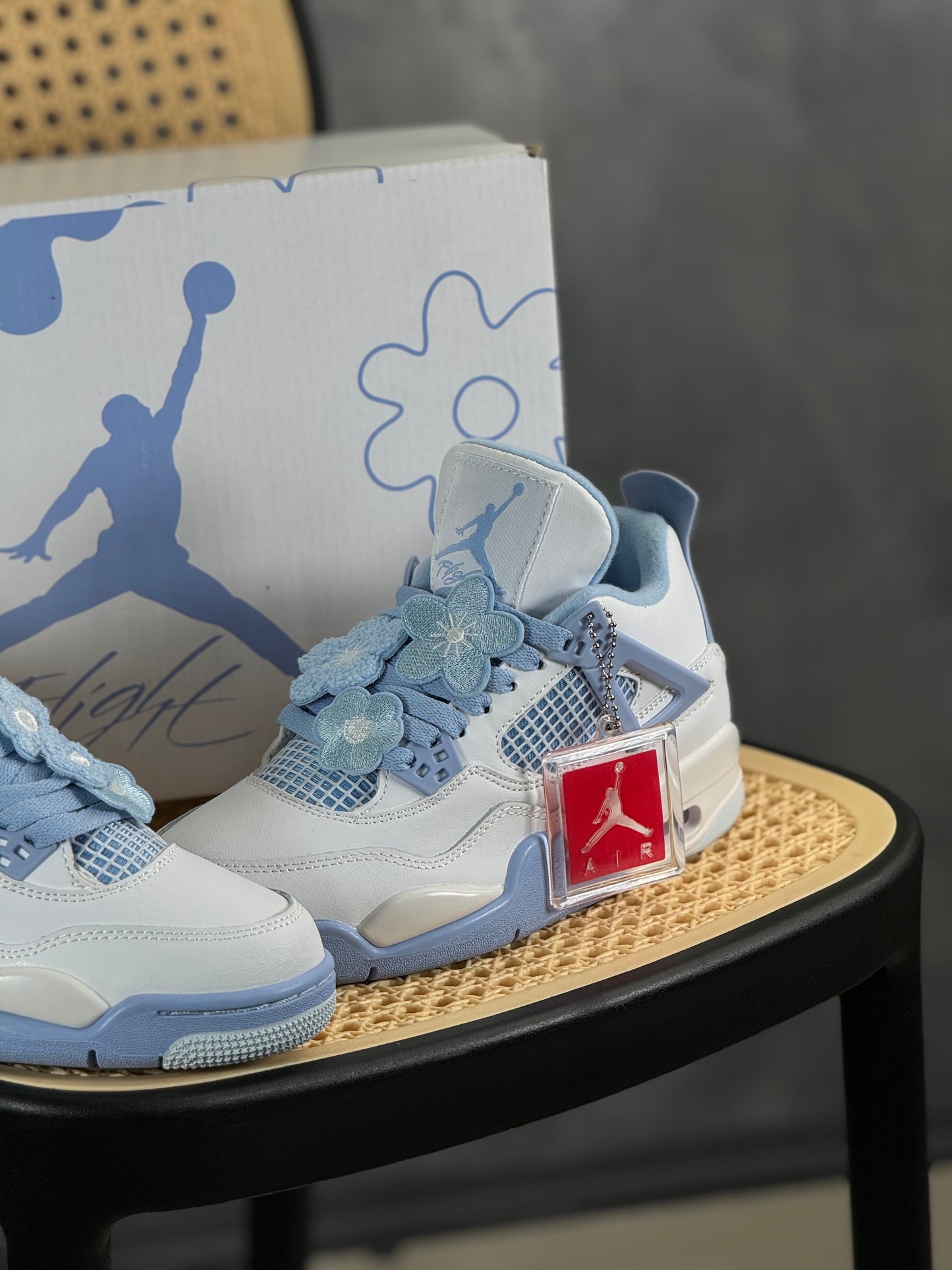 Air Jordan 4 Aluminum