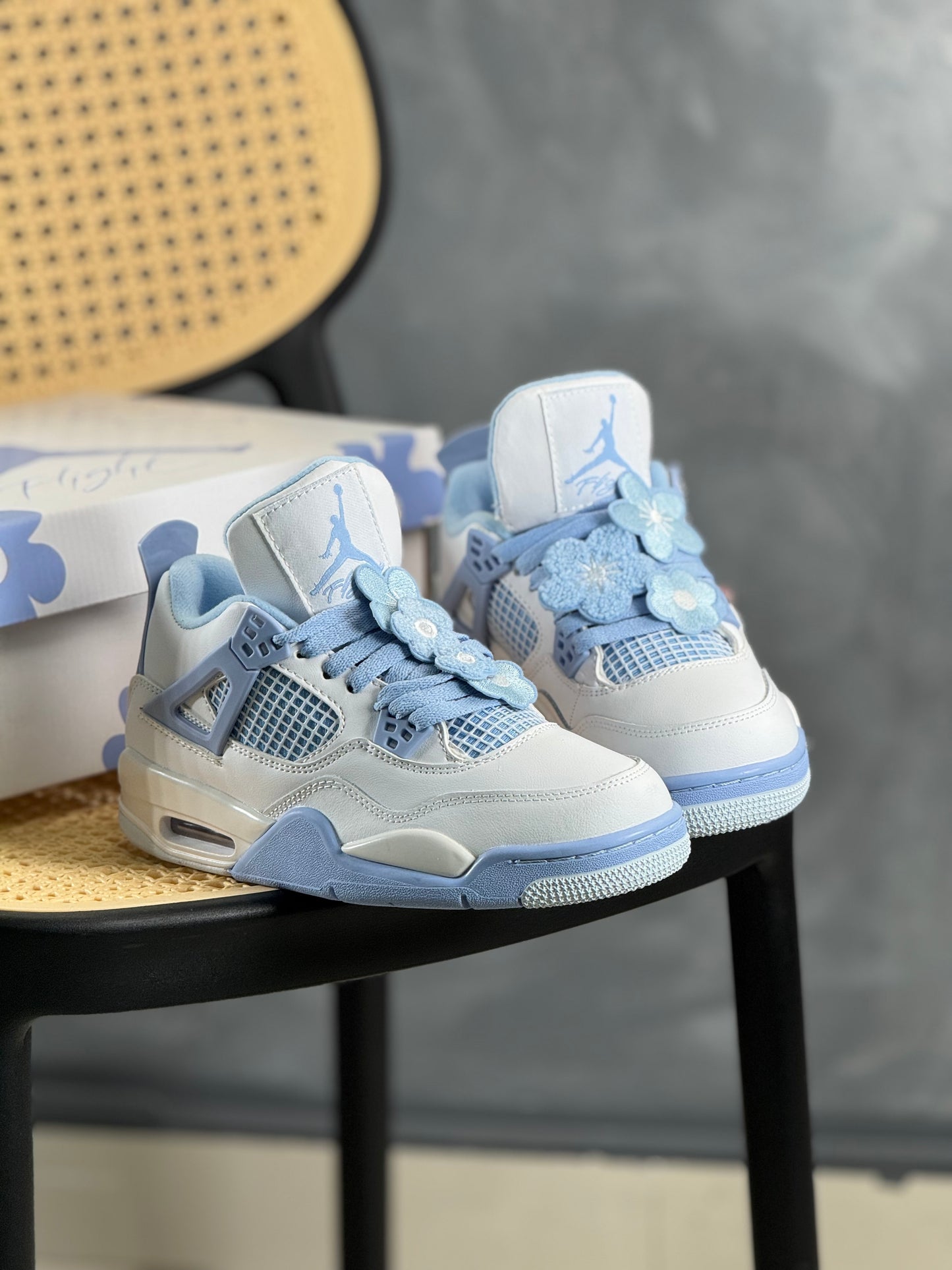 Air Jordan 4 Aluminum