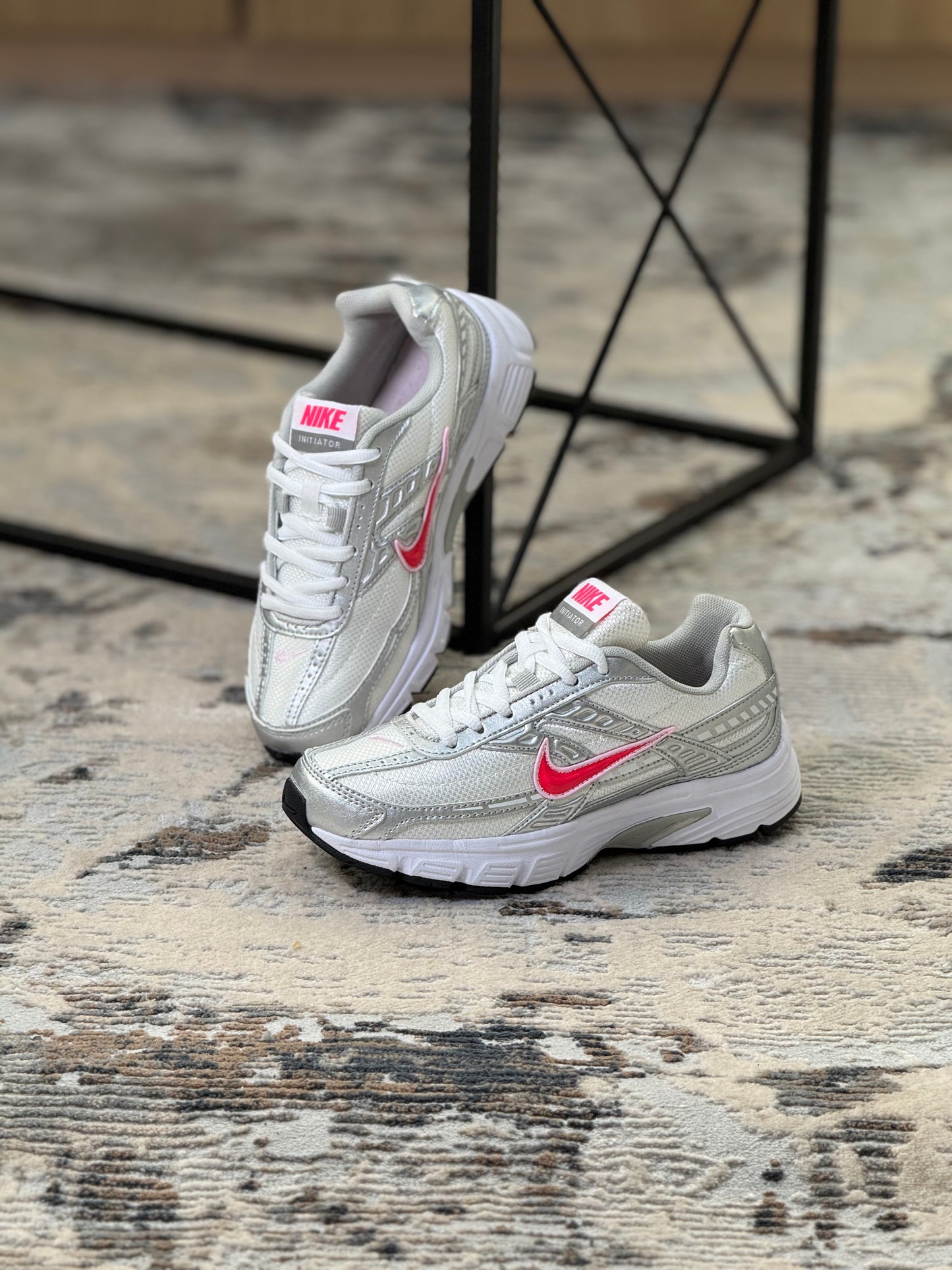 Nike Intiator Pink Metallic