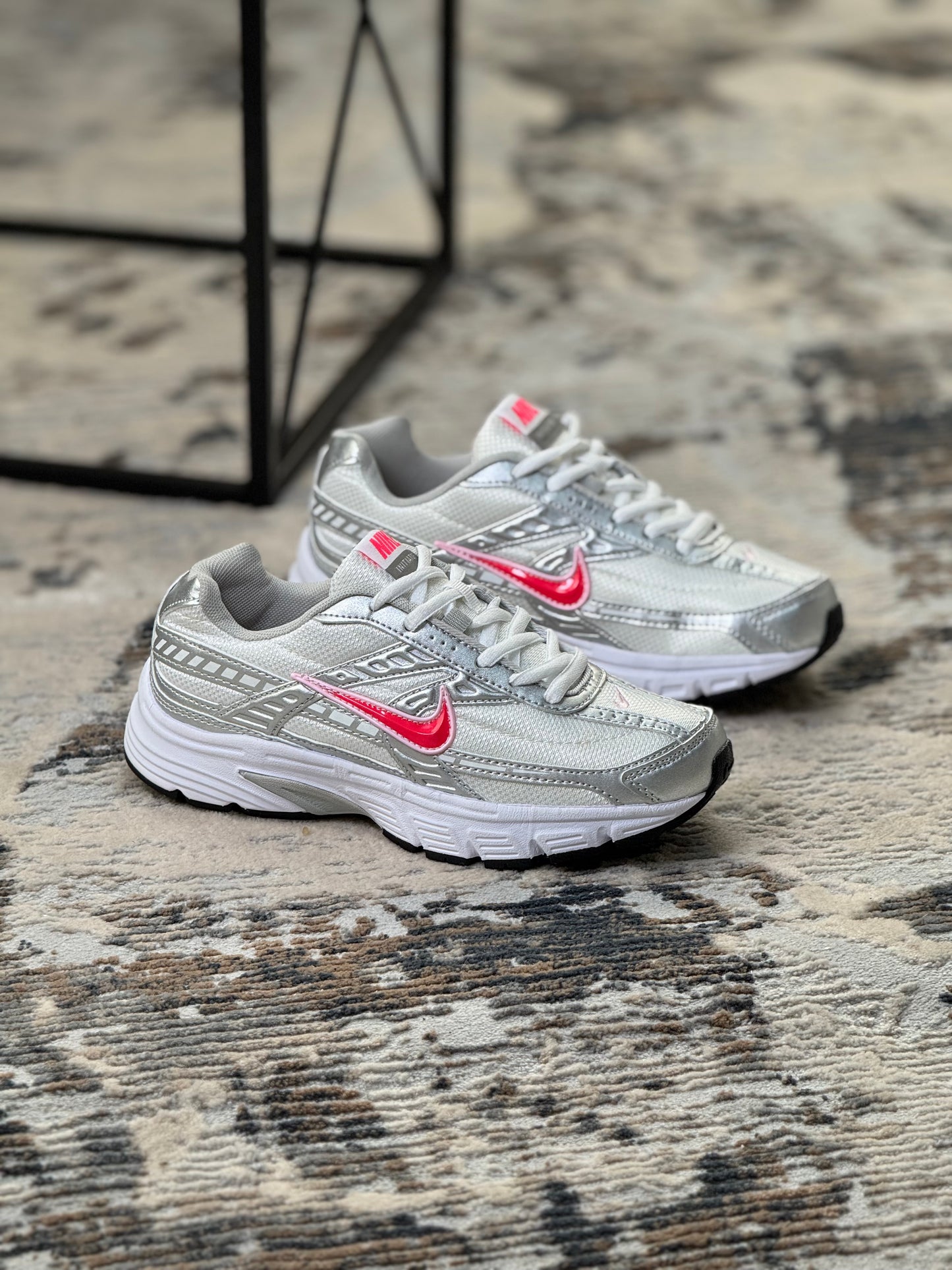 Nike Intiator Pink Metallic