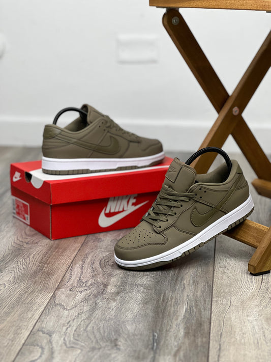 Nike Dunk Low Medium Olive