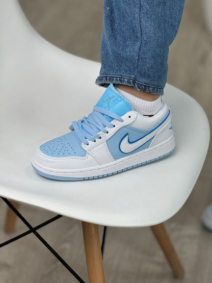 Jordan 1 Low SE Reverse Ice Blue