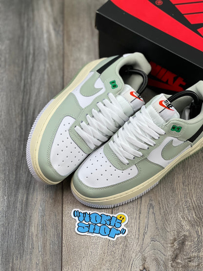 Nike Air Force Hombre 1 LV8