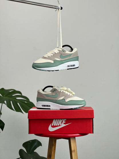 Nike Air Max 1 SC