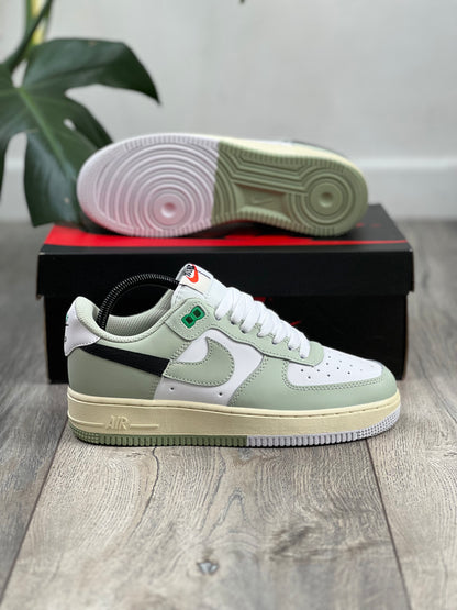 Nike Air Force Hombre 1 LV8