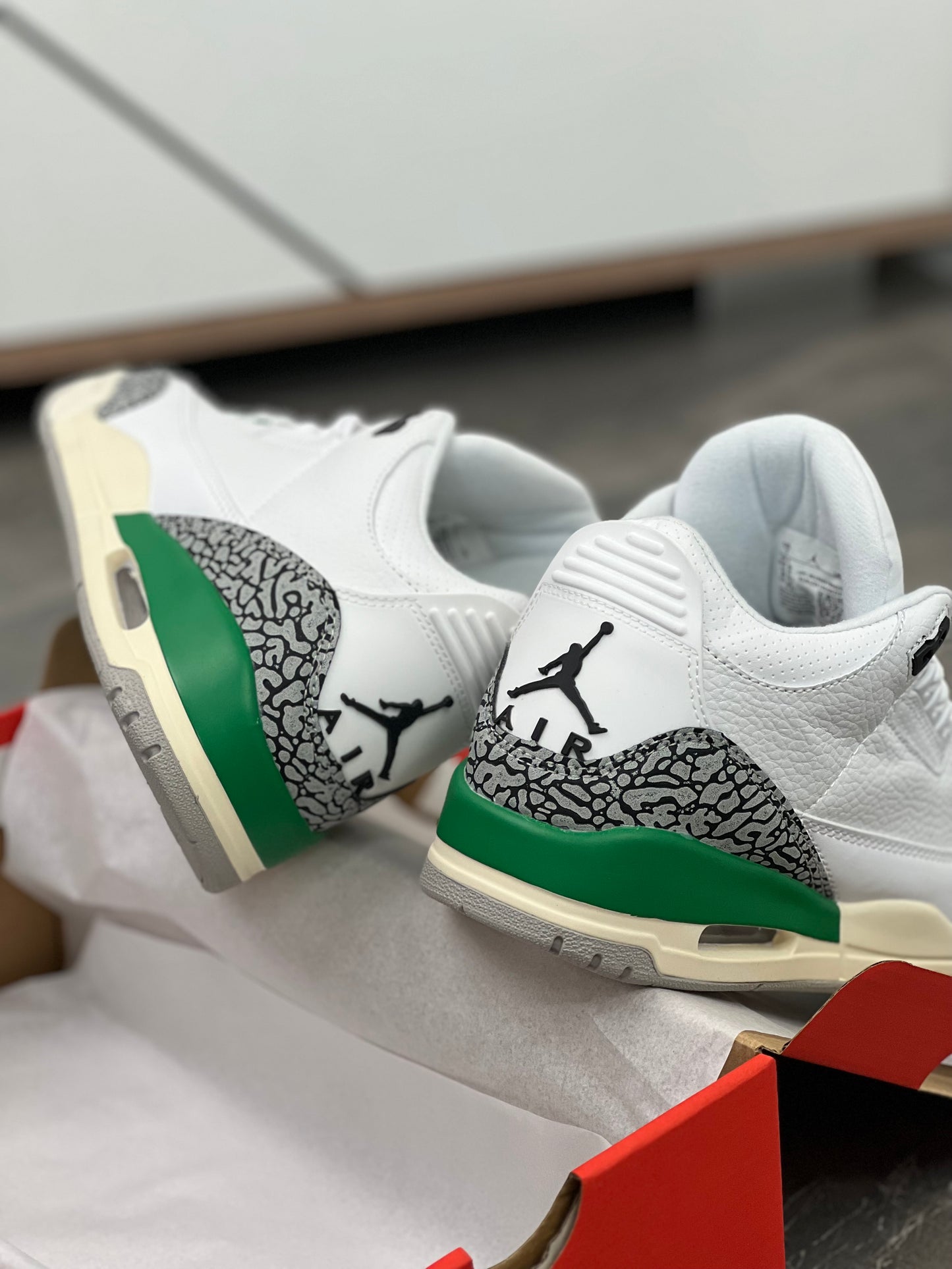 Air Jordan 3 Lucky Green