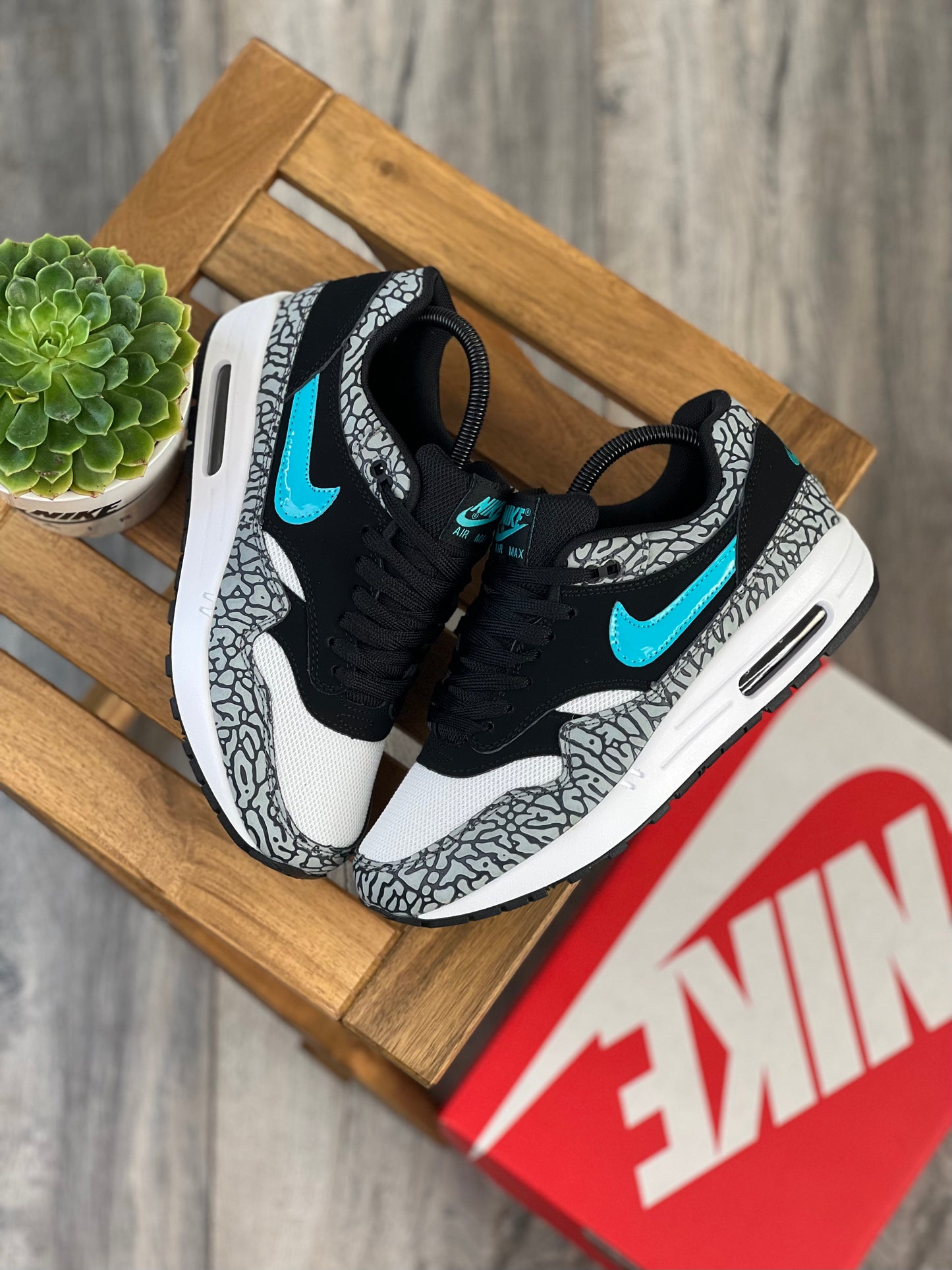 Nike Air Max 1 Atmos Elephant