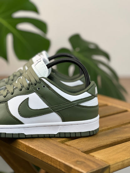 Nike Dunk Low Medium Olive