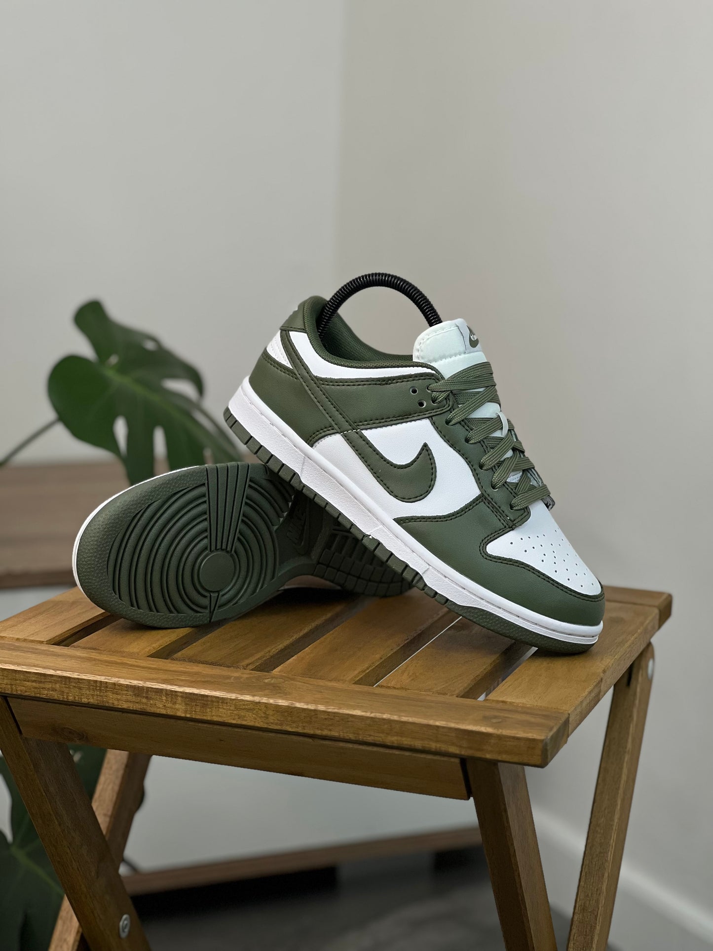 Nike Dunk Low Medium Olive