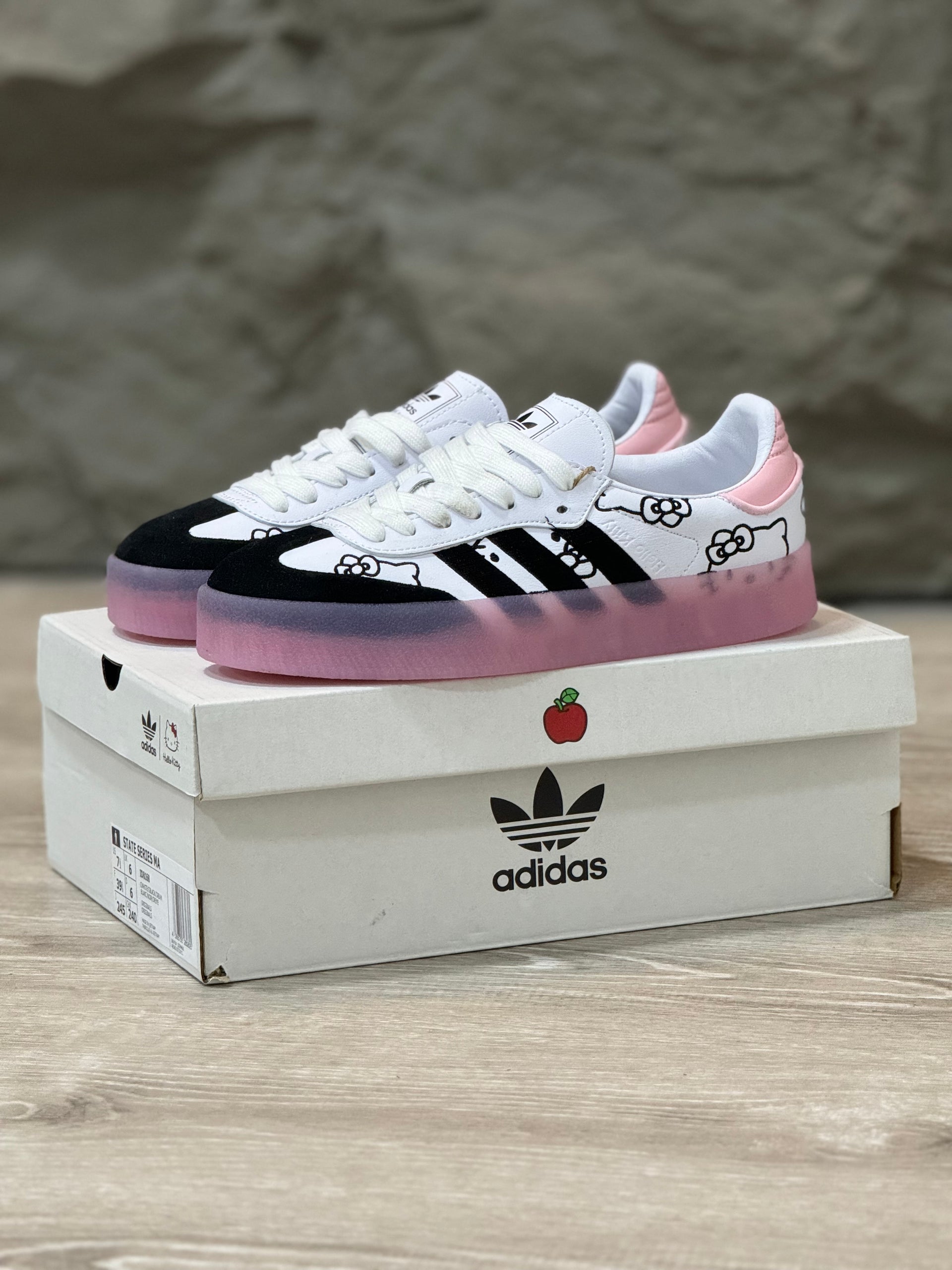 Adidas Samba 2.0 X Hello kitty workshop Adidas Samba 2.0 X Hello kitty workshop