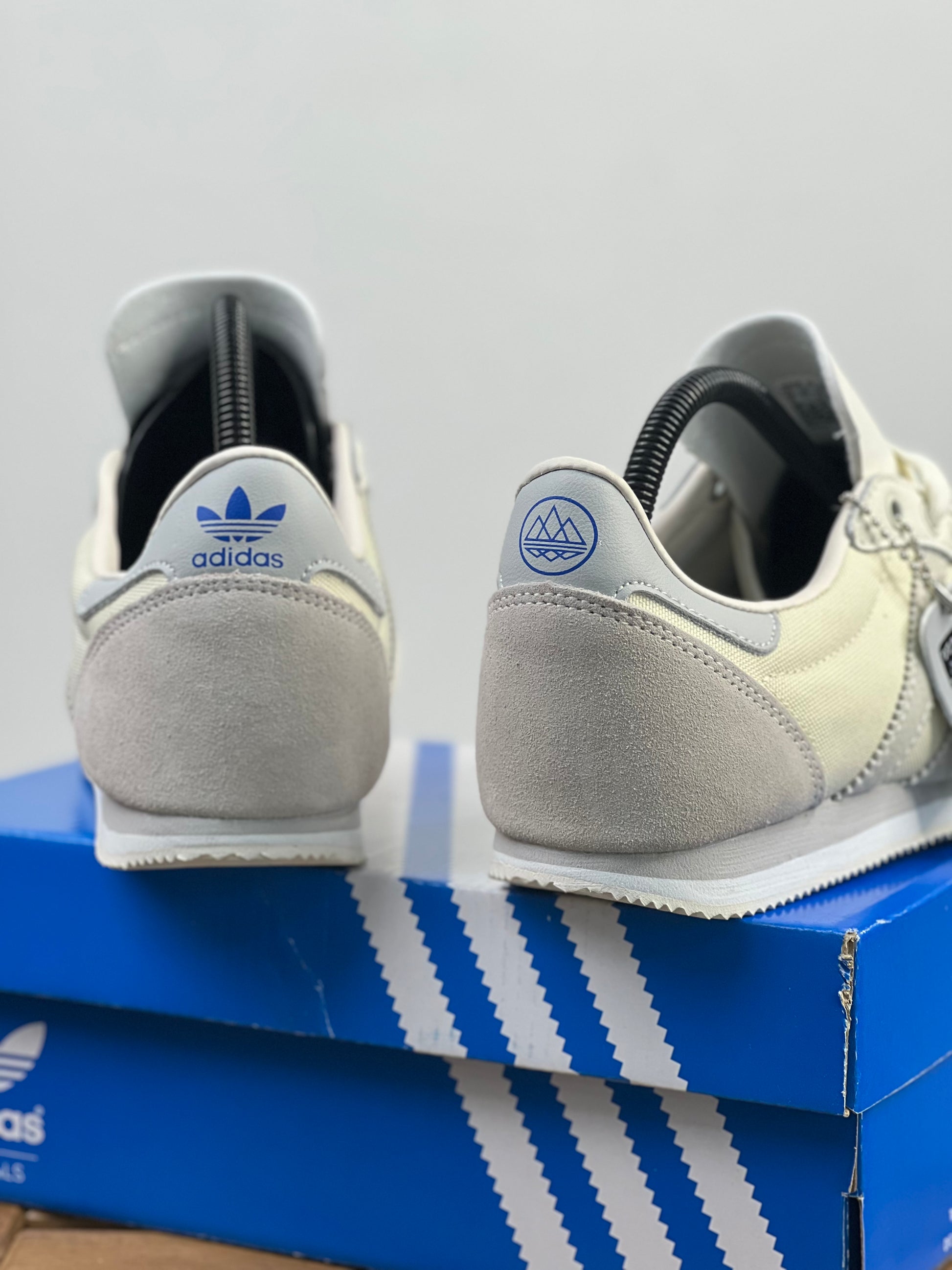 Adidas LG2 SPZL x Liam Gallagher