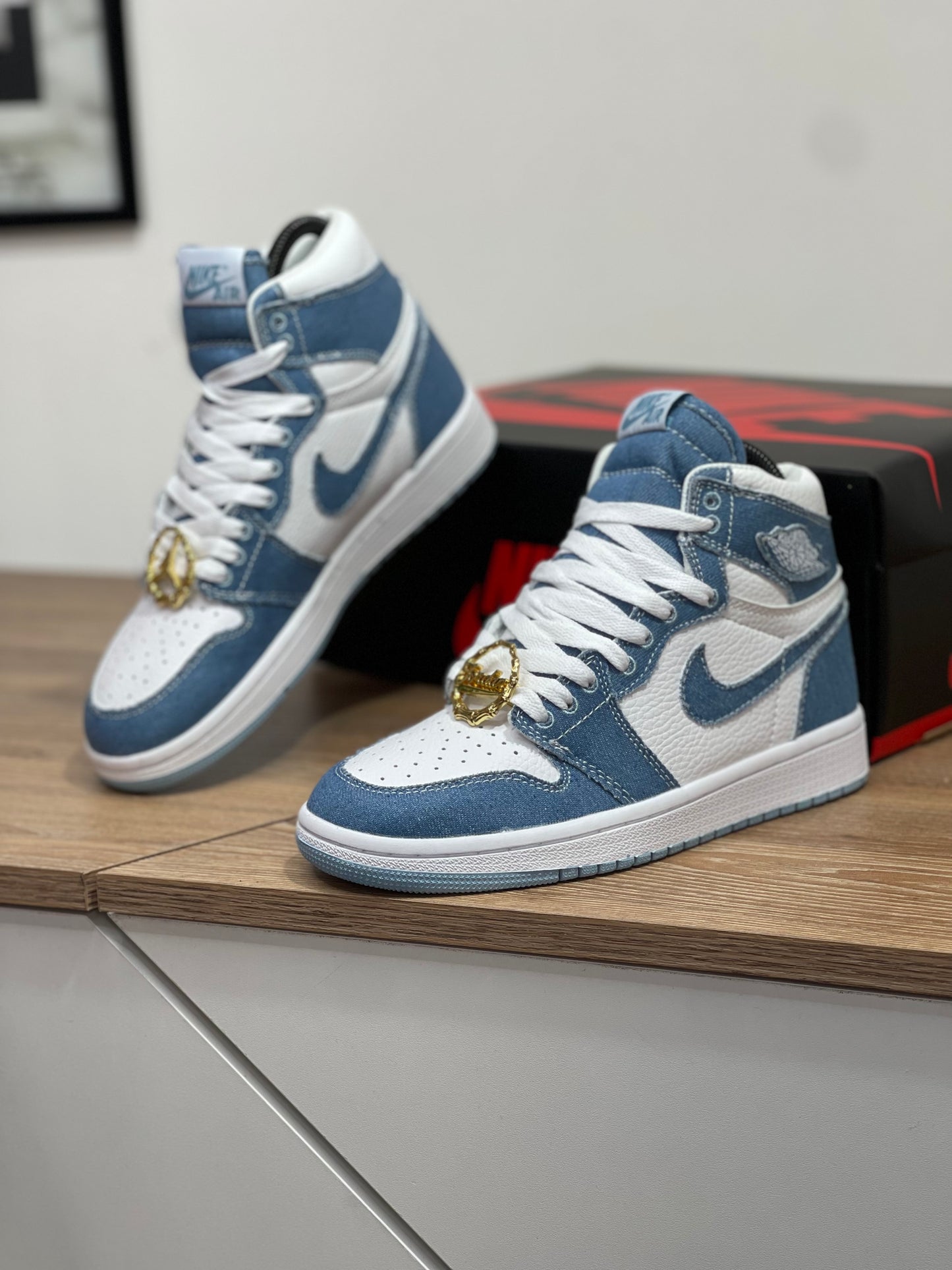 Air Jordan Retro 1 High OG Denim