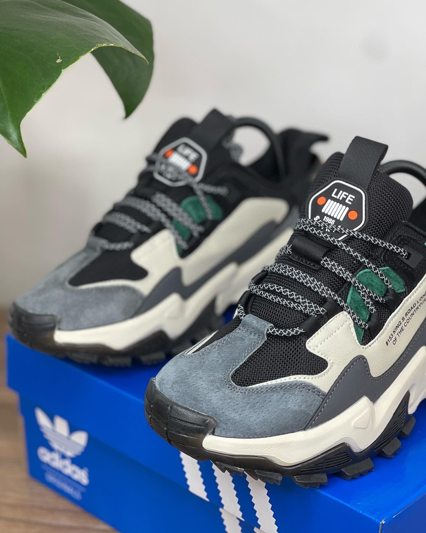 Adidas Star Life