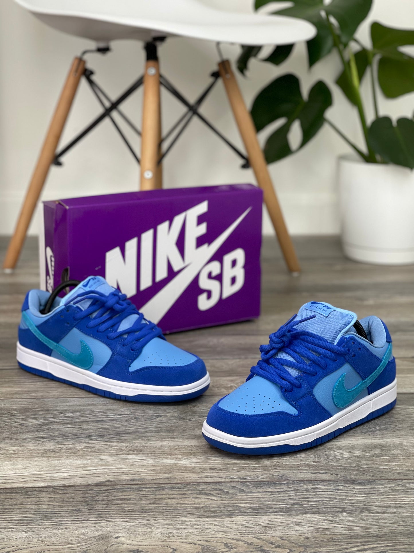 Nike Sb Dunk Low Blue Raspberry