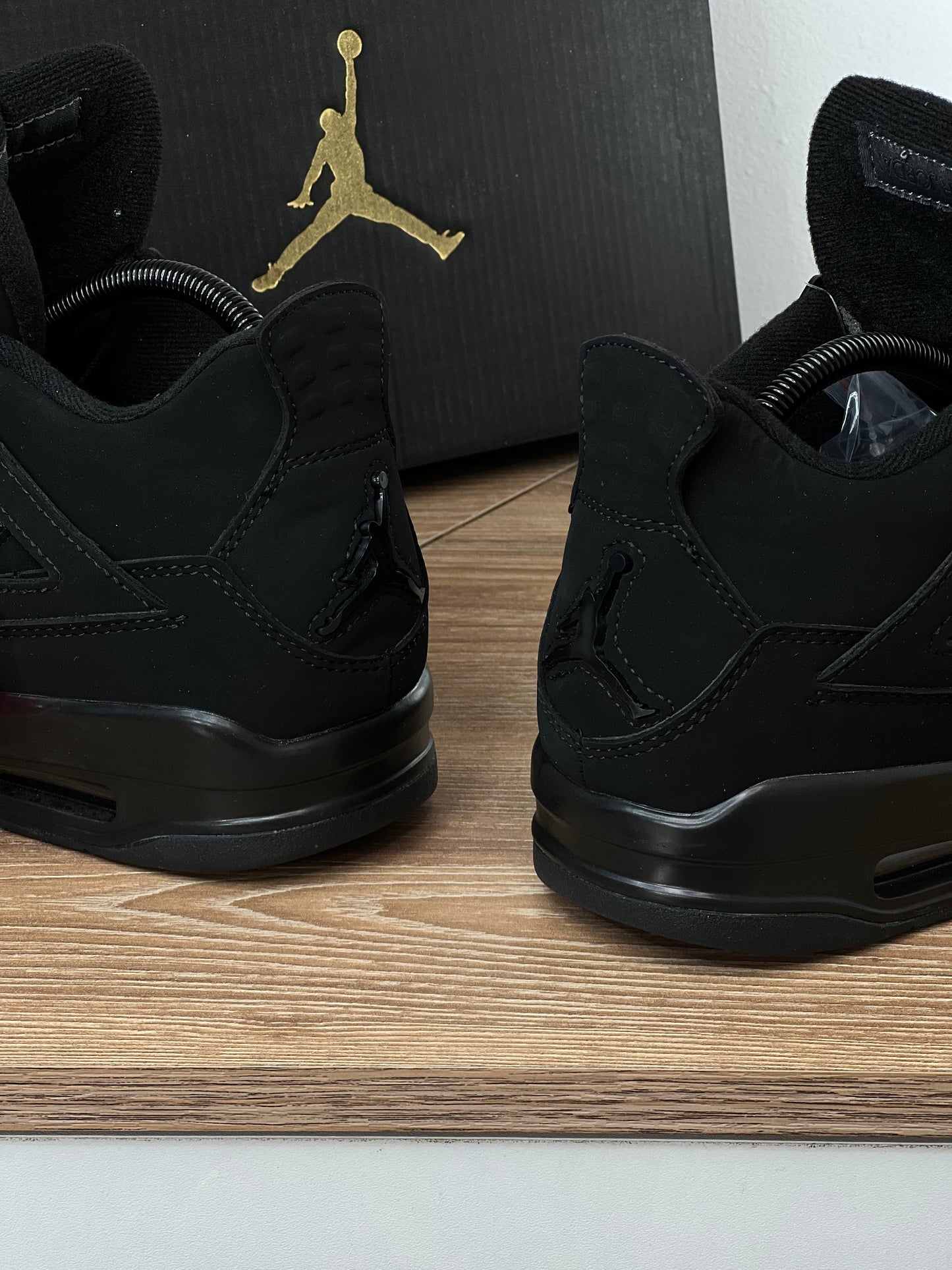 Air Jordan Retro 4 Black Cat
