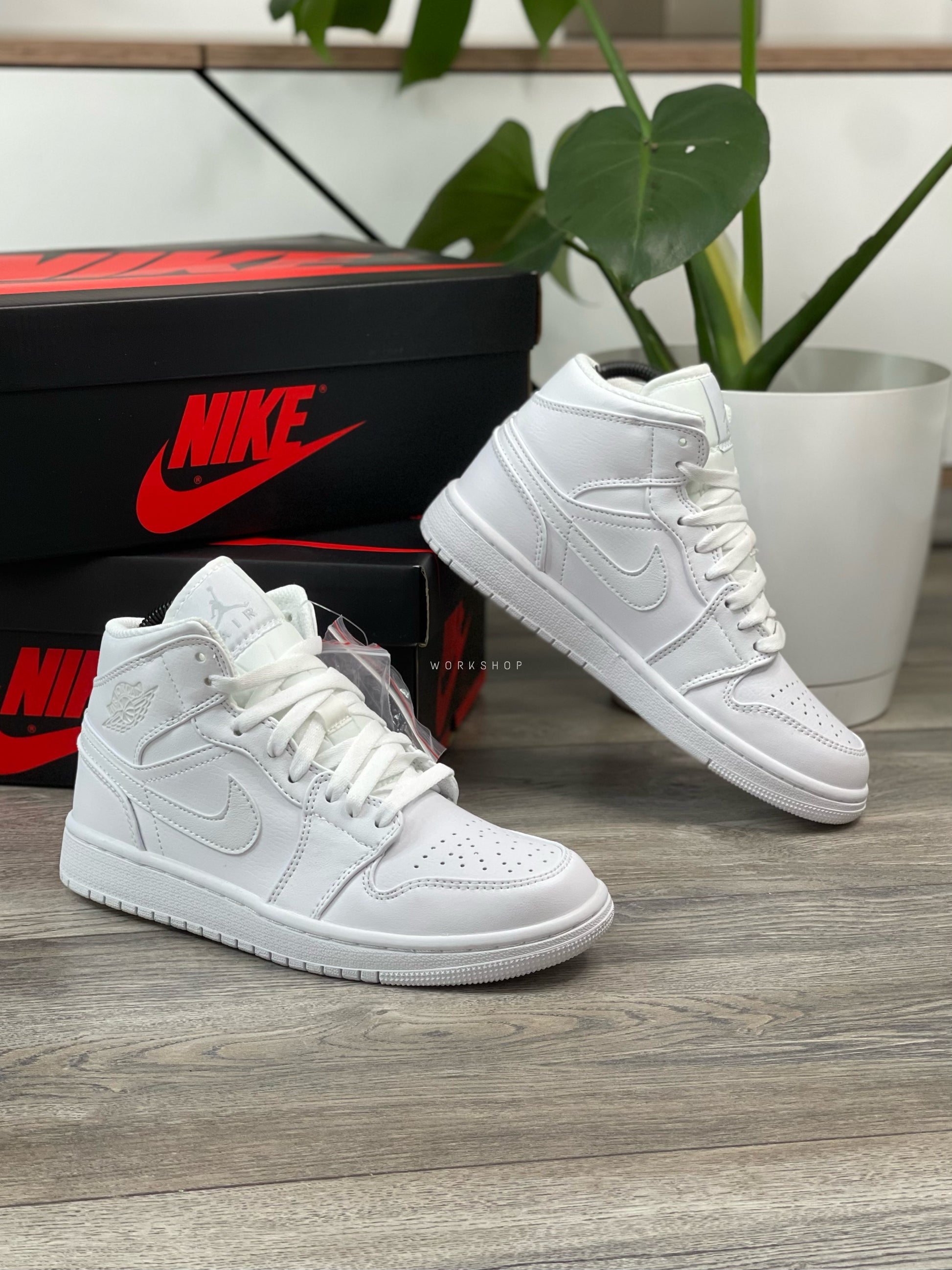 Nike Air Jordan Retro Mid