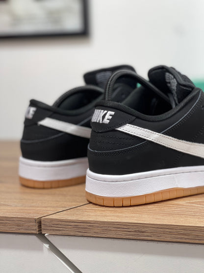 Nike SB Dunk Gum