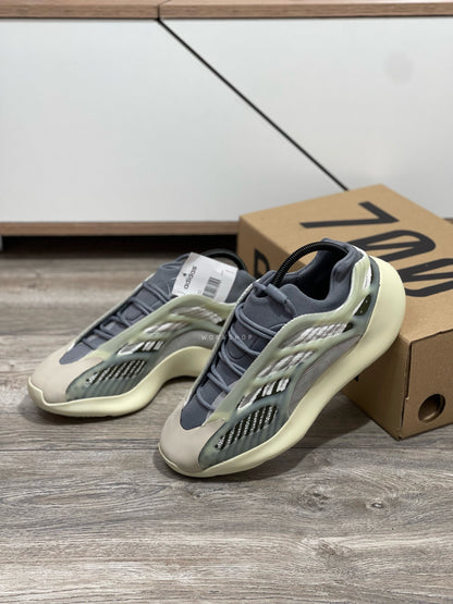 Adidas Yeezy 700 V3 Fede  Salt